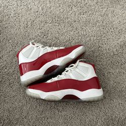 Jordan 11’s/Yezzy foam runner/ Coach Bag.