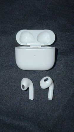 AirPods 3rd Generation (STUDENT DISCOUNT)