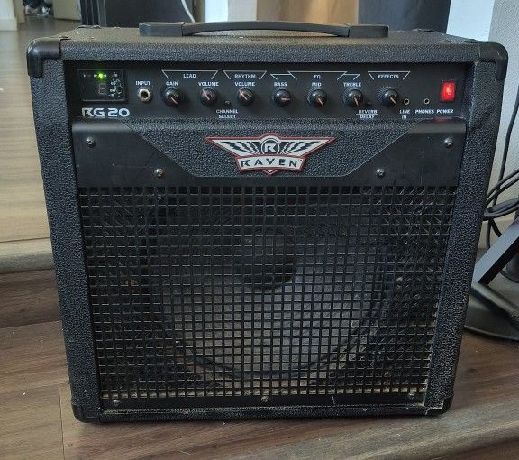 Raven RG 20 (20 Watt) Guitar Combo Amp.w/ Reverb & Built-in Tuner!!!