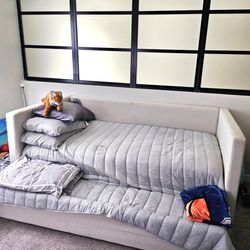Living Spaces (Dual twin mattress bed set)