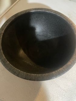 salsa or guacamole, black large bowl New!!👍 $4.-🌟45ozs