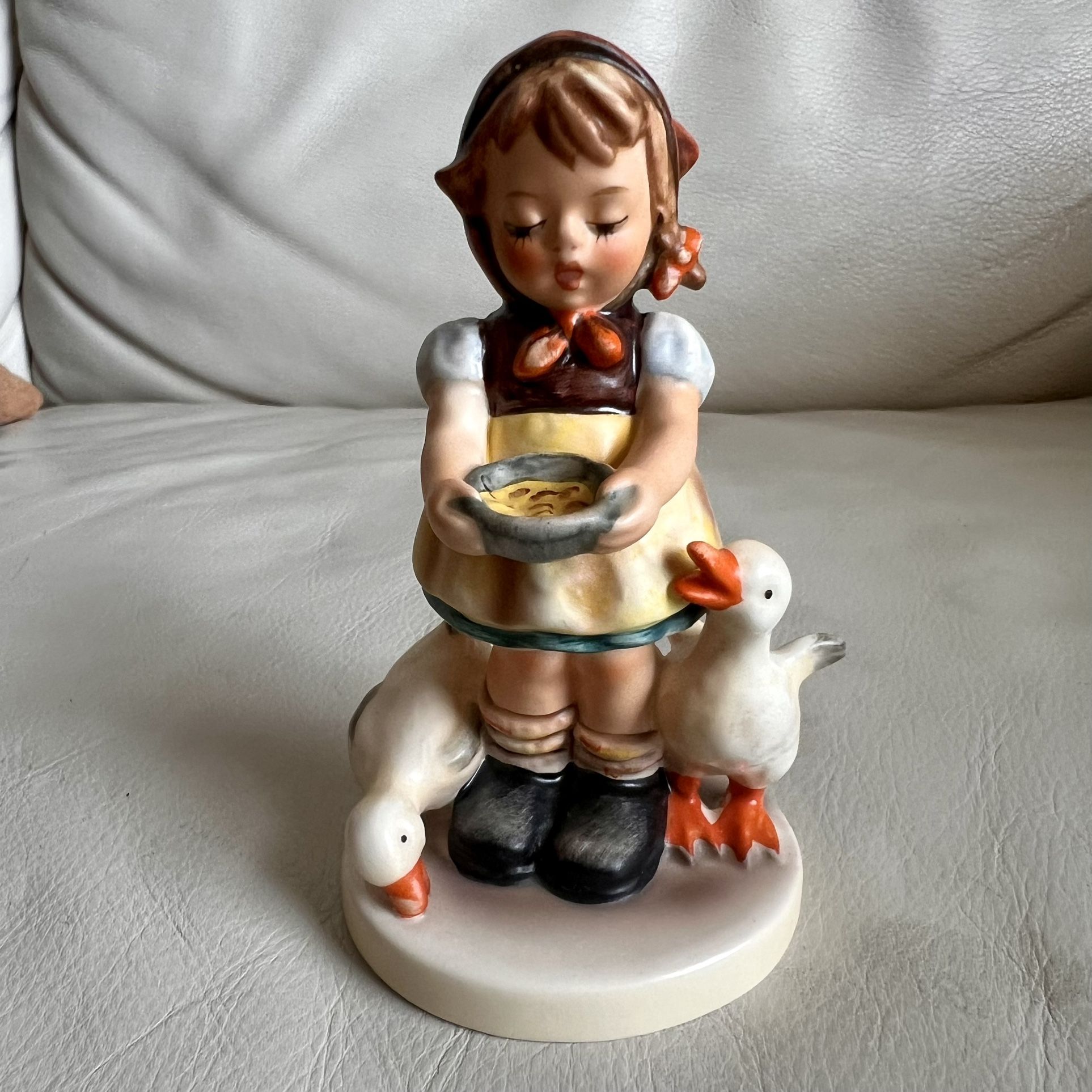 M.J Hummel Goebel Figurine "Be Patient " W. Germany 1948