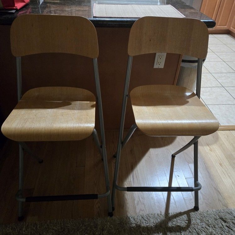 2 Bar Stools