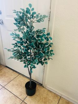 Fake tree 45 inches tall