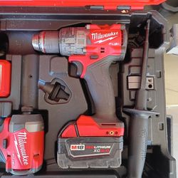 Milwaukee 3697-22CXC M18 FUEL 18V 2-Tool Combo Kit