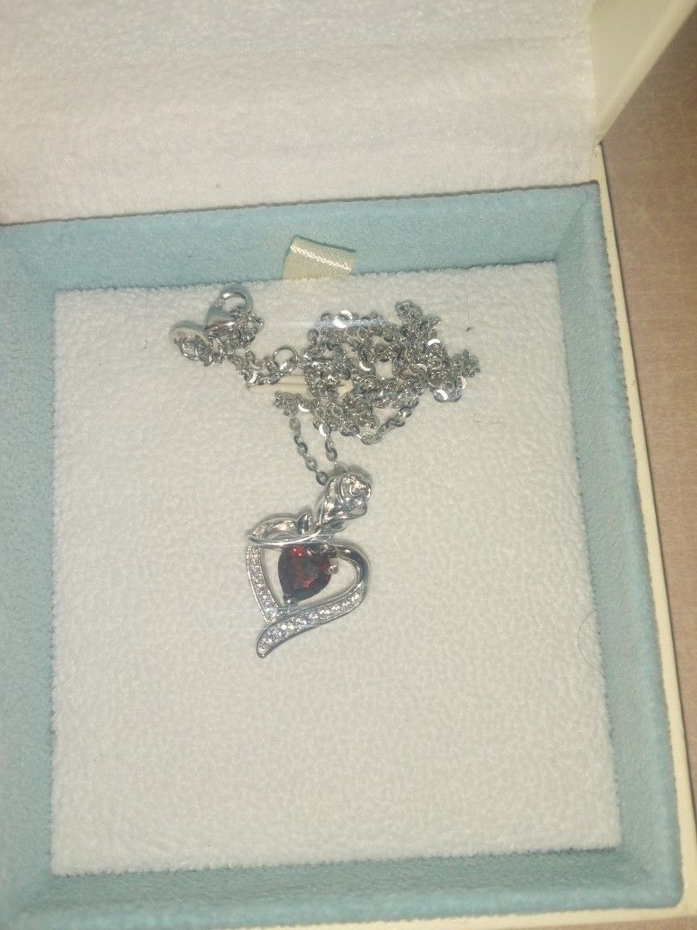 Agvana Red Heart Shaped Jewel Necklace 