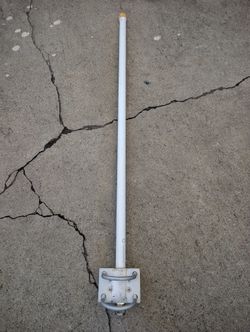 HeliumDeploy Outdoor Fiberglass 915MHz LoRaWAN Antenna w/ Mounting Bracket
