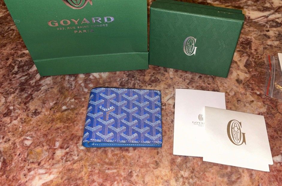G Blue Wallet