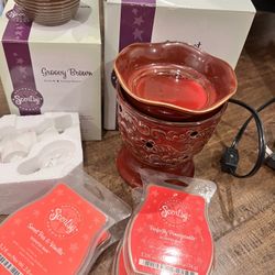 Scentsy Warmers With 4 Bars