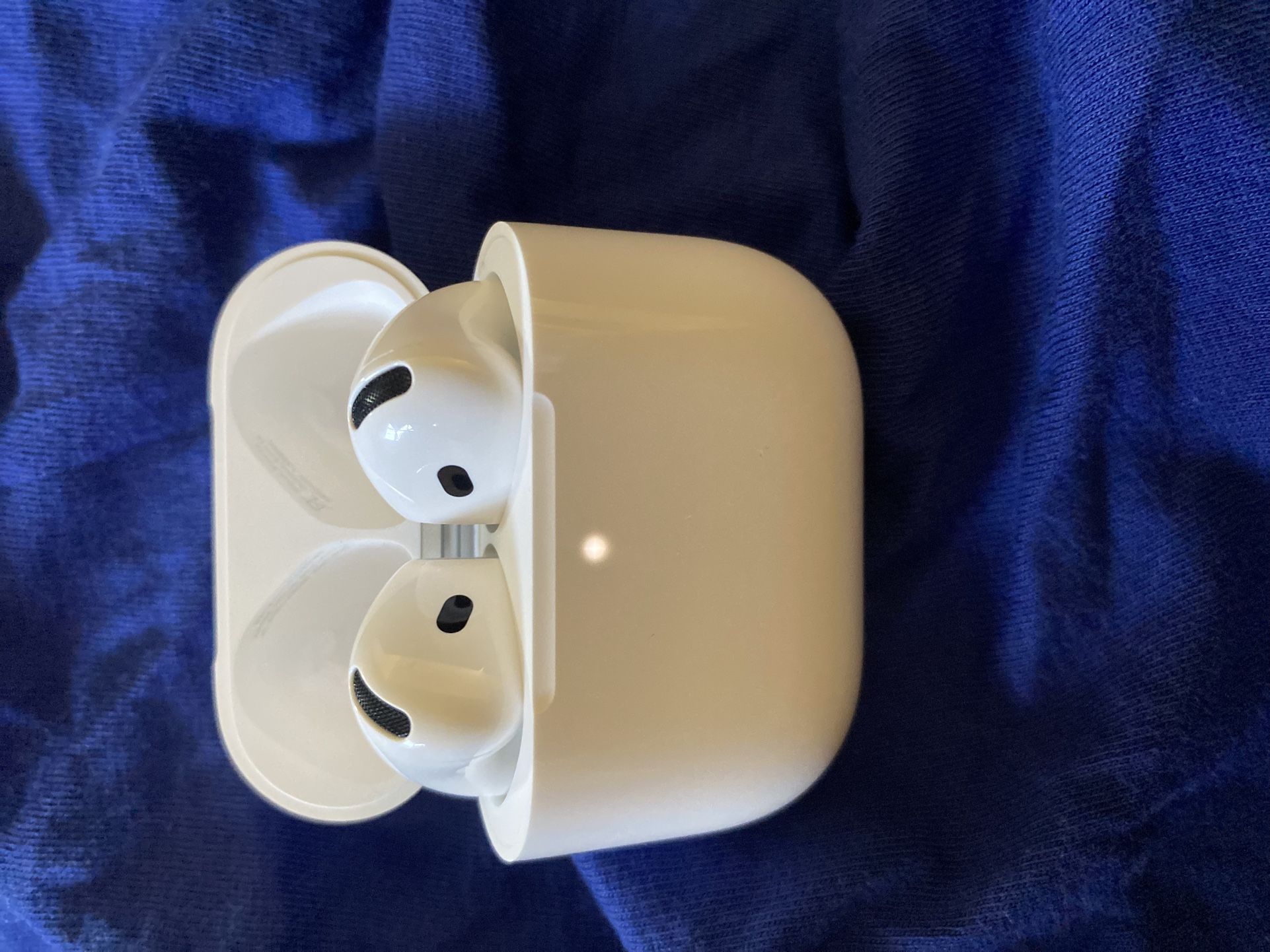 AirPod 4