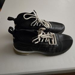  Under Armour PROJECT 1 The Rock BULL Black White Men size 10.5