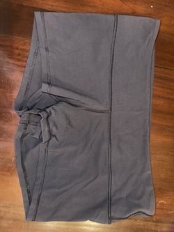 Black Lululemon Booty Shorts SIZE 10