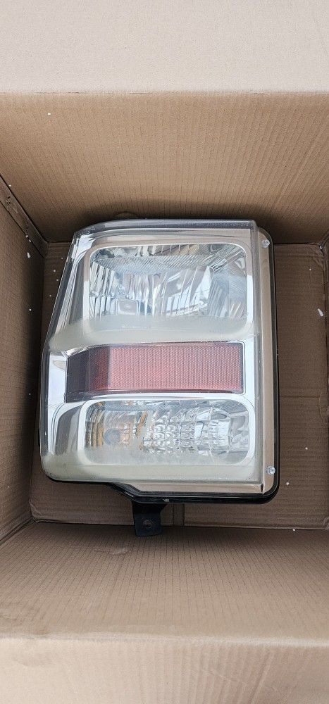 Ford F250 Headlights