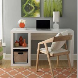 MODERN WHITE CUBE DESK NEW