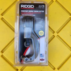 RIDGID
1/8 in. to 1-1/8 in.150 Constant Swing Copper Pipe & Stainless Steel Tubing Cutter w Easy Change Wheel Pin + Spare Wheel