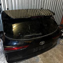 2022 Toyota Highlander Truck Lit Part