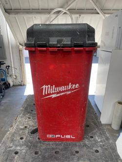 Milwaukee M18 FUEL Drain Snake 2772A‑21 – Cordless, Cable Drive, 5/16" x 35ft