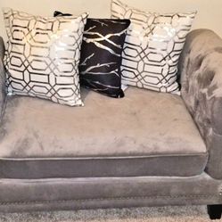 Velvet Grey Armed Ottoman Bench w/ (3) Throw Pillows (Yup Still Available)