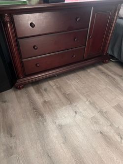 Wood Dresser