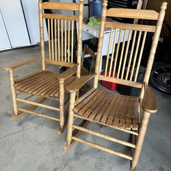 Rocking Chairs From Cracker Barrel