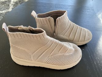 Zara kids shoes Size 28