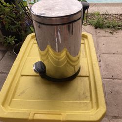 STAINLESS  FLIP  TOP TRASH CAN