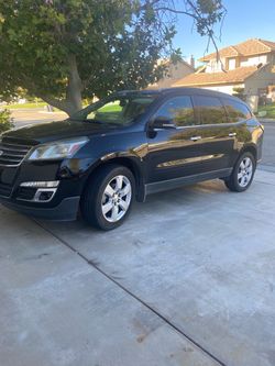 Beautiful 2017. Chevy traverse  7 passenger run good one owner. Title on hand