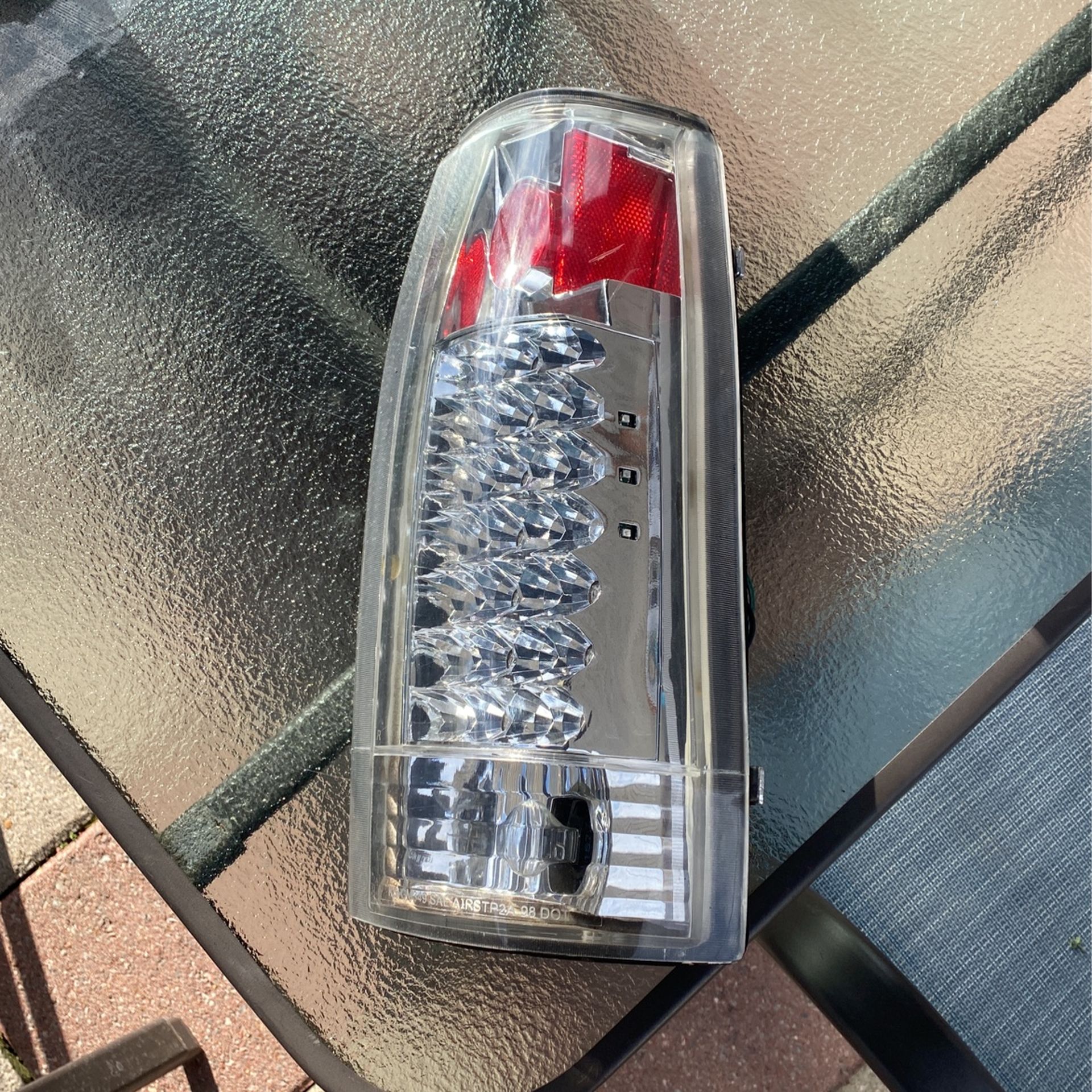 2000 Chevy 3500 Tail Light Assembly