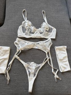 Women’s Lingerie