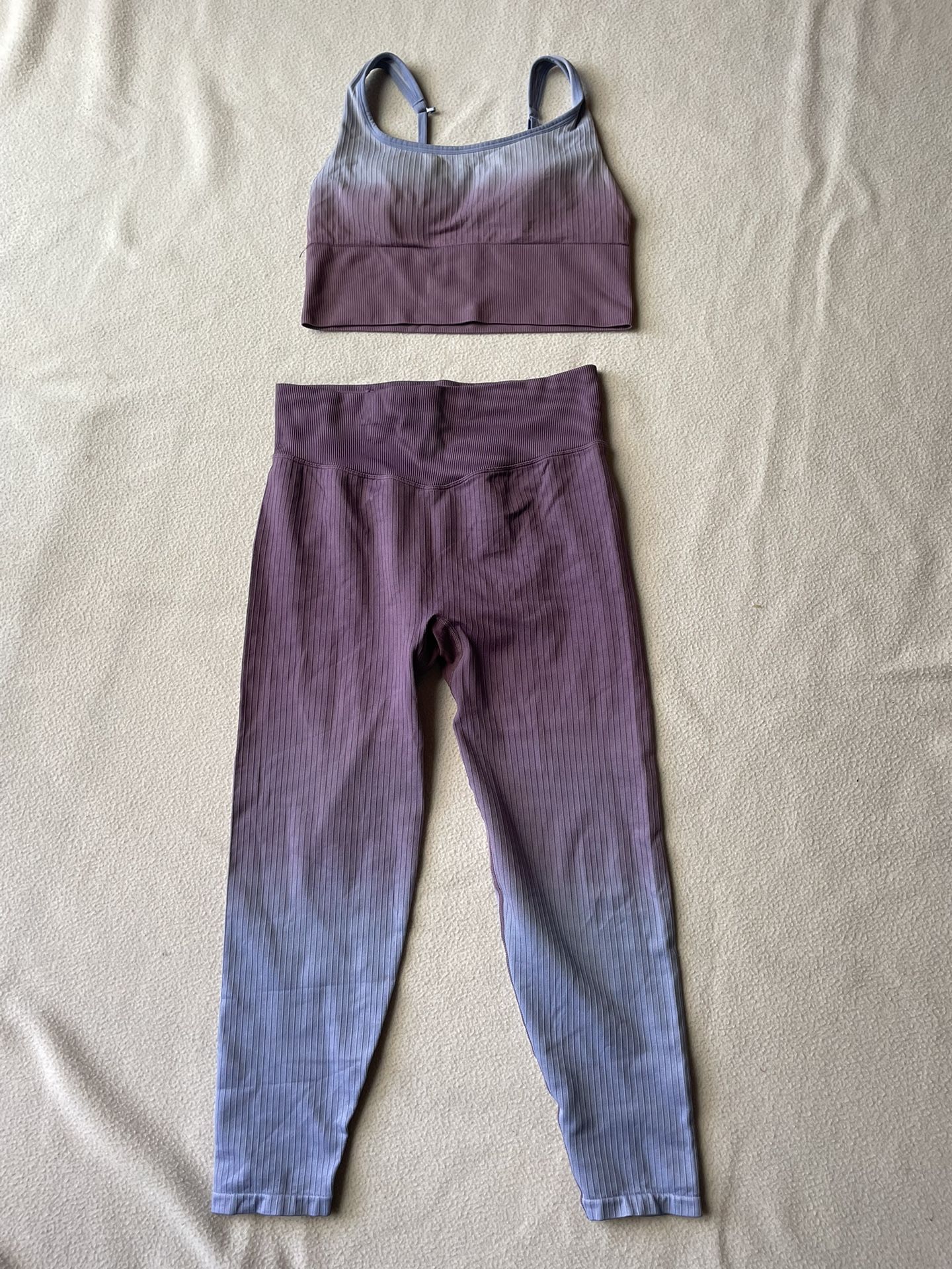 Traje $6.00 Medida L Salinas Ca.