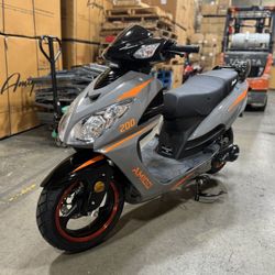 Gas Scooter 200cc Brand New