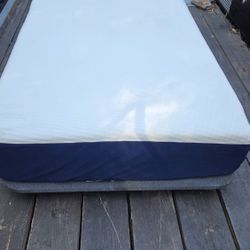 Sleepy's Twin Memory Foam Mattress with OKIN Electric Adjustable Base