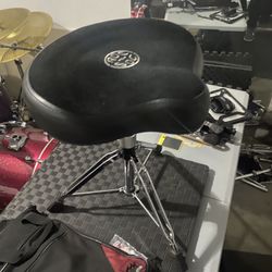 Roc N Soc Drum Throne 