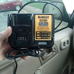 New DeWalt 12v/20v Charger
