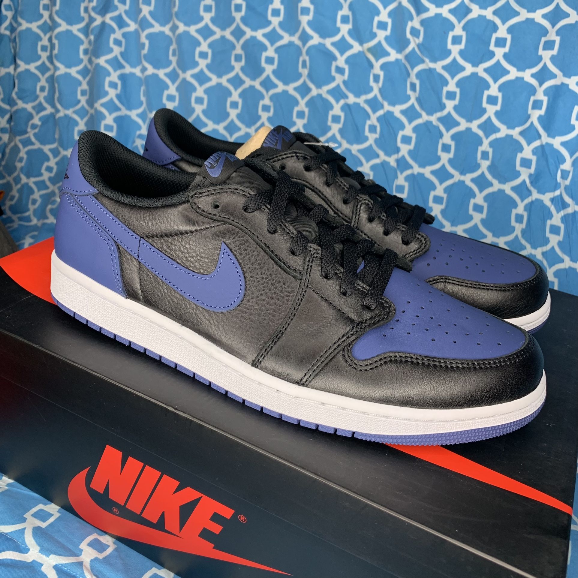 Nike Air Jordan low Men's size mystic navy blue Rare