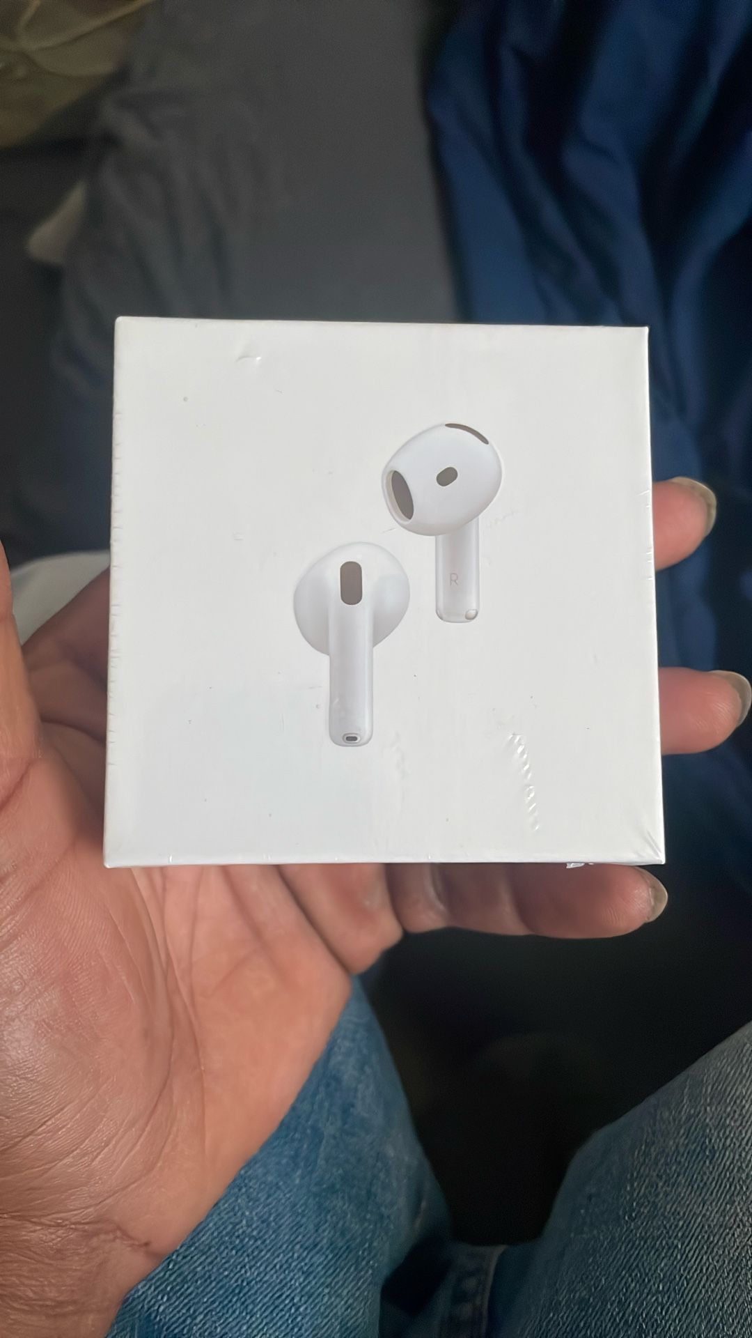 Gene 4 Airpods