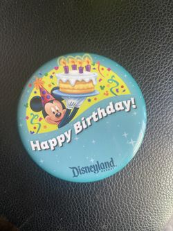 Disneyland Resort Happy Birthday! Mickey Mouse Pin Button