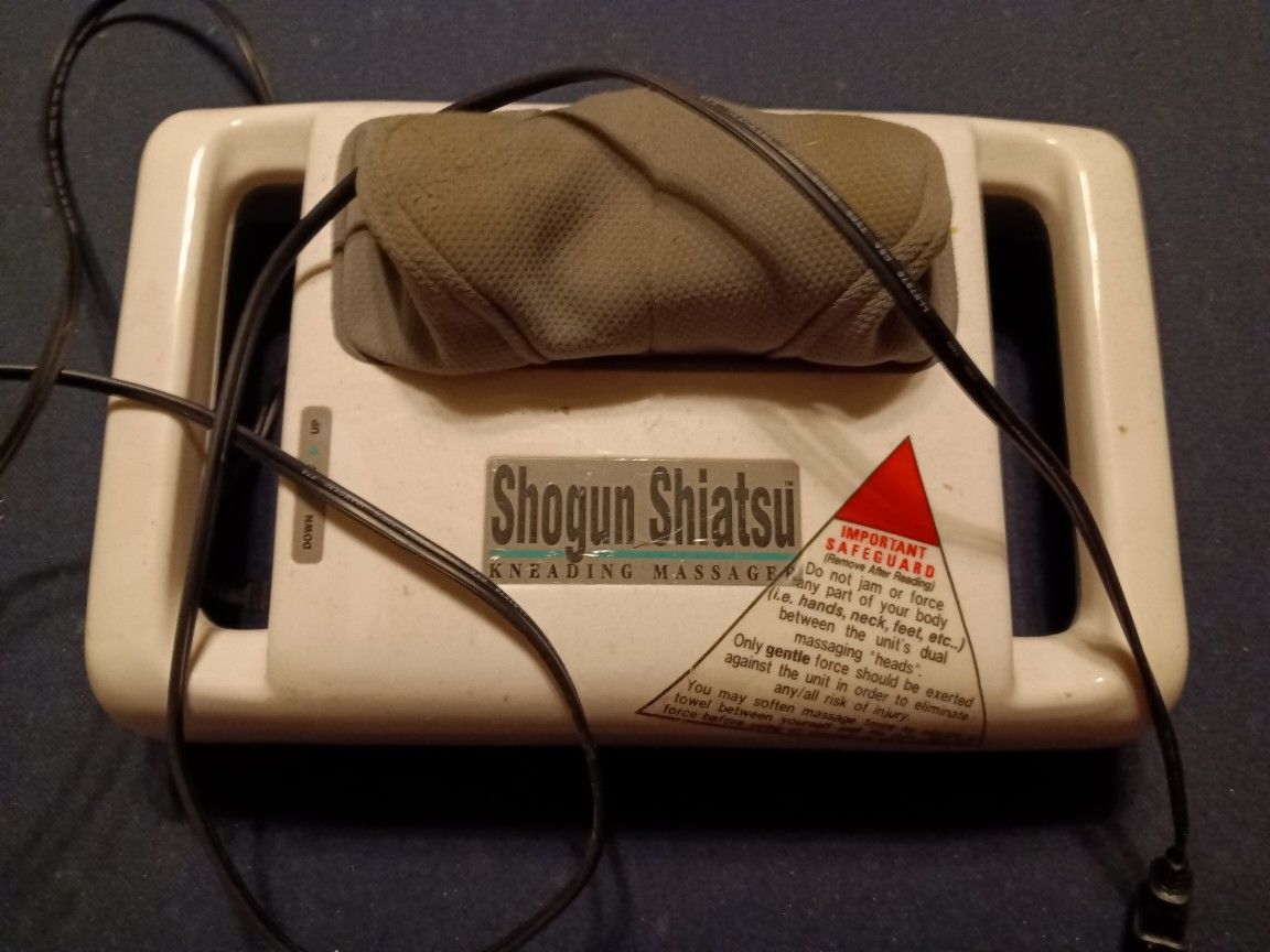 Shogun Shiatsu Kneading Massage. Neck Massager Machine