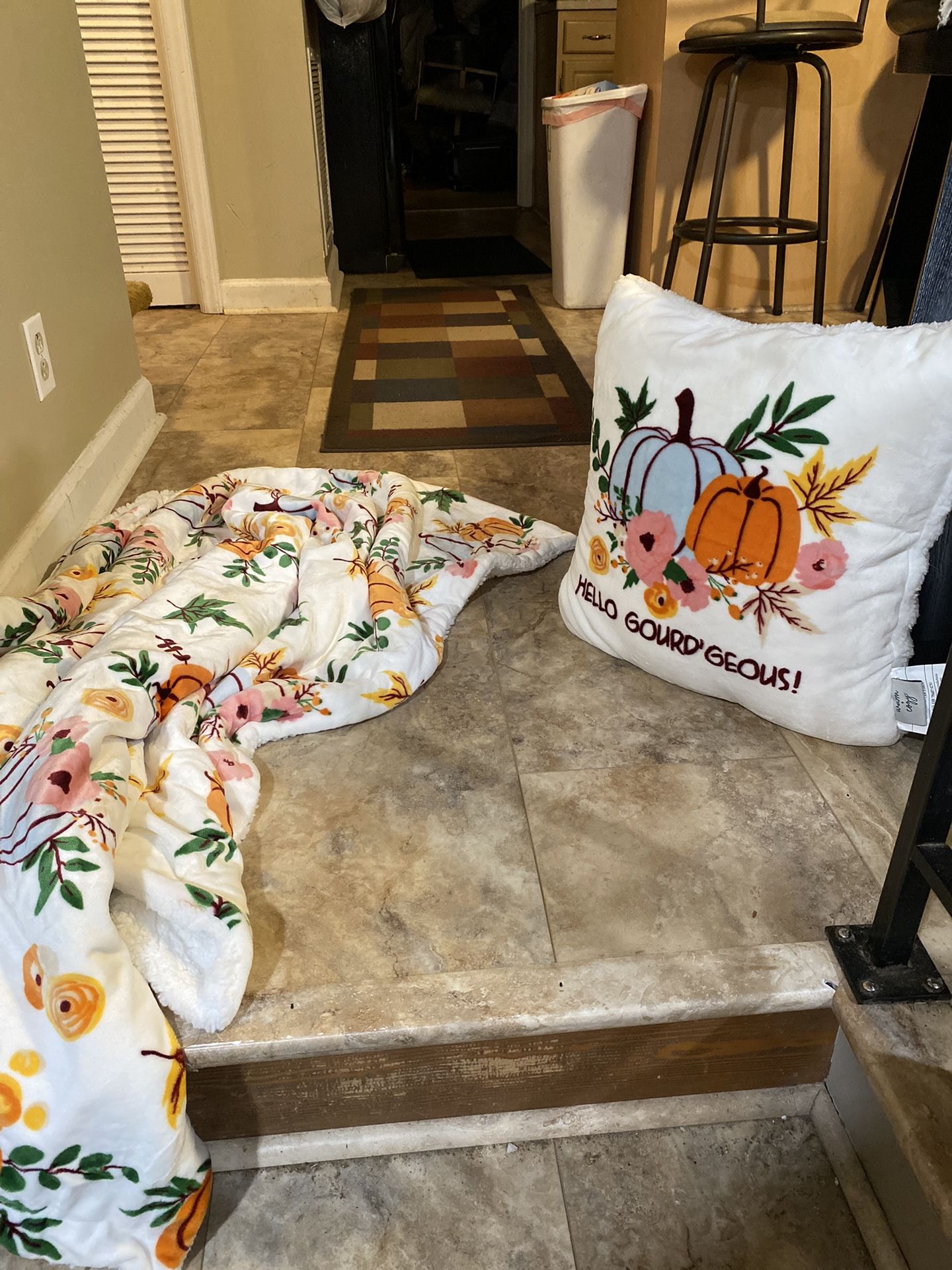 Hello Gourd’Geous! Throw Blanket, Pillow Set. 