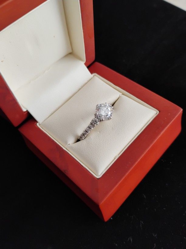 1.39 Carats Diamond Ring