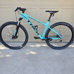 TREK MARLIN 7 MOUNTAIN BIKE, 29ER, 1X10 (LARGE FRAME)
