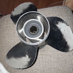 Volvo Penta 5.0 GXI propeller