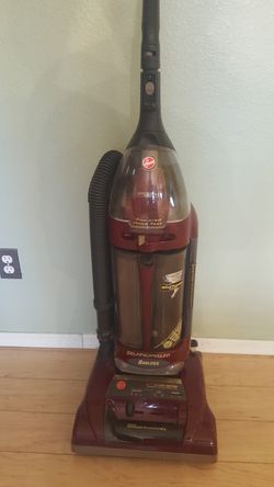 Hoover bagless upright vacuum works great