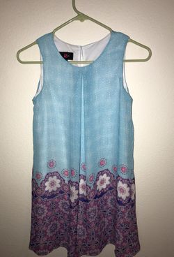 Girls dresses for sale.Size: 12