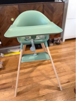 Stokke Click high chair all-in-one with tray and harness - clover green