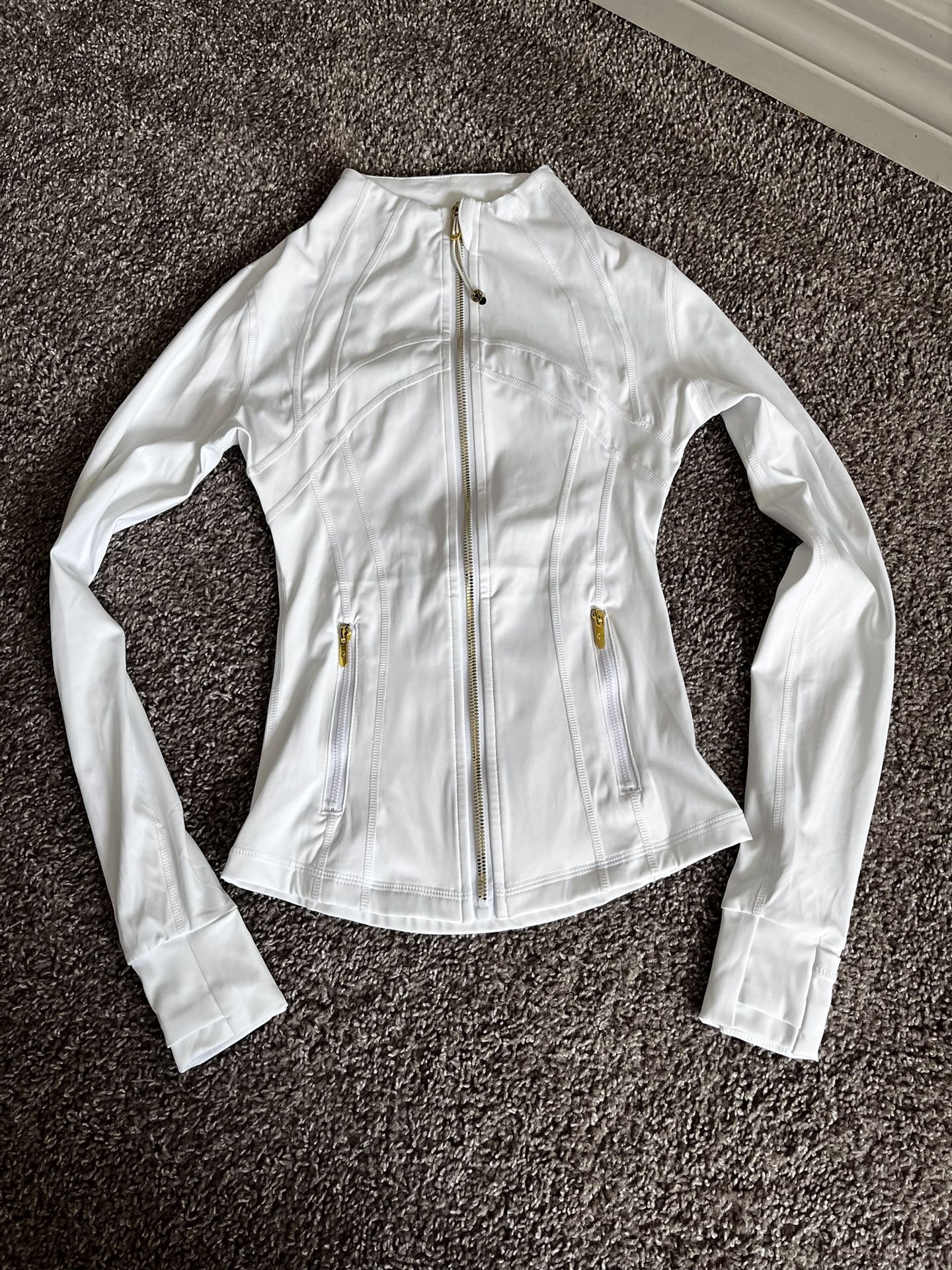 Lululemon W/gold Zipper