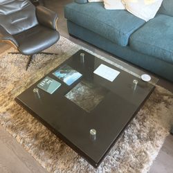 Beautiful Classy Glass One Of A Kind Coffee Table! 
