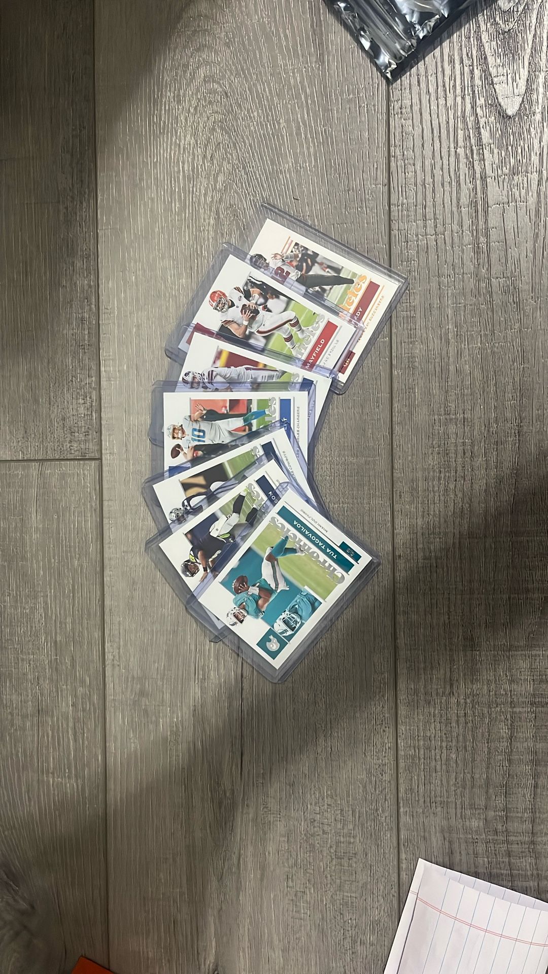 Top Chronicles QB Cards (7) With Bronze Tom Brady Card