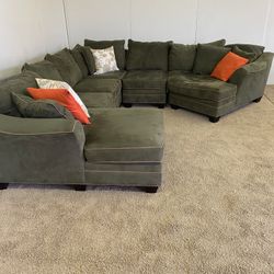 Raymour Sectional Couch Sofa W/ Cuddler *Free Delivery8