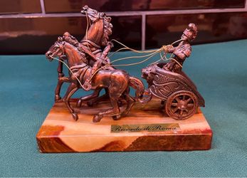 Vintage beautiful Ricardo DiRoma cast bronze Roman chariot with horses